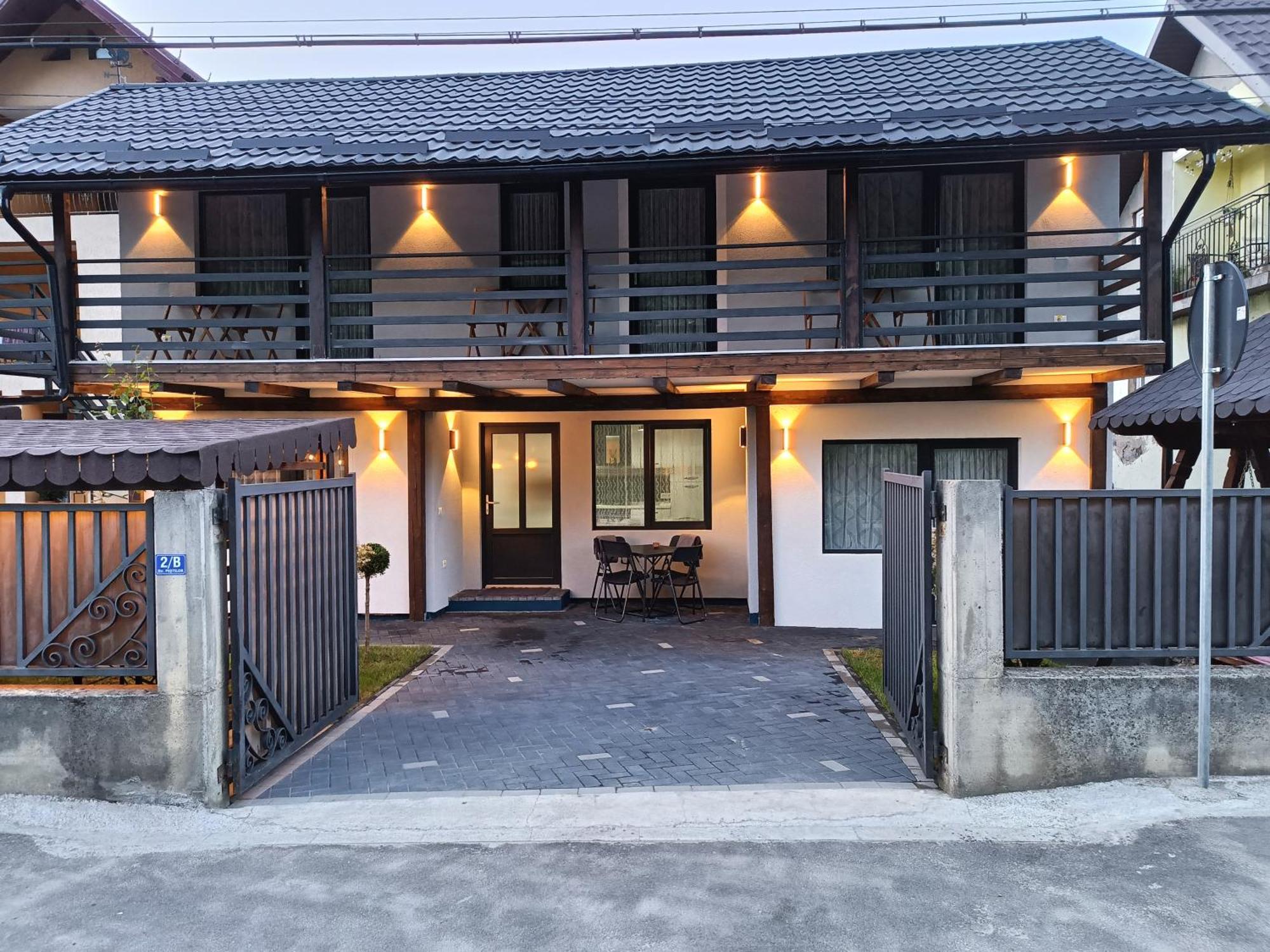 Casa Valentina Hotel Vişeu de Sus Екстериор снимка